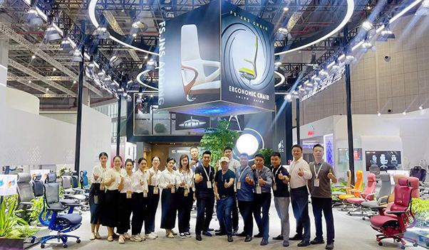 Showroom triển lãm ghế công thái học Bchair