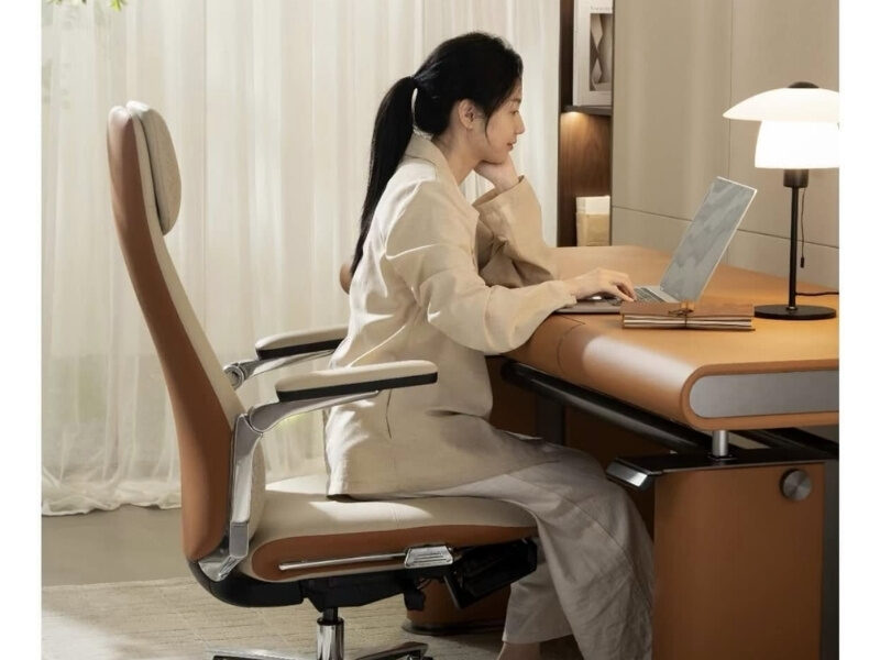 ngồi ghế công thái học đúng cách 