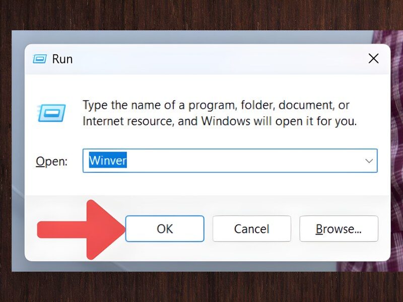 Nhấn Windows + R để mở cửa sổ Run