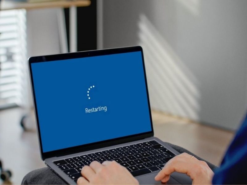 Sau khi tắt máy, bạn nên chờ khoảng 30s để máy khởi động lại 