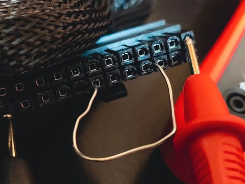 Đối với máy tính để bàn bạn nên kiểm tra PSU để phát hiện lỗi kịp thời 