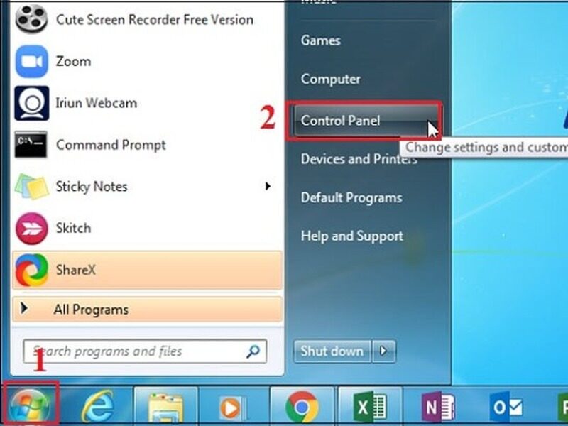 Chọn Control Panel trong Windows