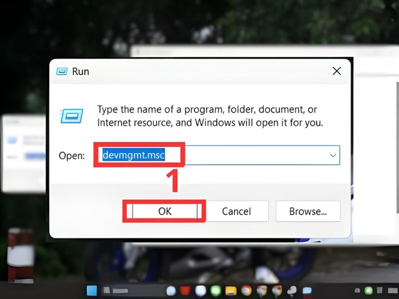 Nhấn tổ hợp phím Windows + R và nhập devmgmt.msc